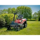 Fűnyíró traktor, MTF LT 61B, benzinmotoros, 4,8 kW, vágásszélesség: 61 cm, Briggs & Stratton motor, végsebesség: 4,6 km/h, üzemanyagtartály: 1,1 l, fűgyűjtő: 150 l