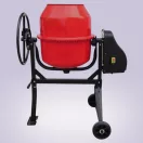 Betonkeverő, Strend Pro CMX16, piros/fekete, 550 W, 160 l, 230 V/50 Hz, porszórt acél váz és dob, 2 kerék, billenőmechanika