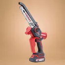 Akkumulátoros láncfűrész, Worcraft CHS-S20LiBDM ShareSYS, piros/fekete, mini, 2 Ah 20 V Li-Ion, vezetősín: 20 cm, 7,8 m/s láncsebesség, 50 ml olajtartály, akkumulátorral, töltővel, láncolajjal, kofferben