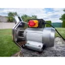 Elektromos gyümölcsdaráló, Strend Pro Garden EFC-2, 1 l, 550 W, 200 kg/óra, 43 x 22 x 33 cm, rozsdamentes acél, túlterhelés védelemmel