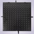 Fém aknafedlap, Strend Pro MC50, fekete, 500 x 500 mm, zárható, lemezvastagság: 3 mm, csúszásgátló felület, UV-álló, 150 kg teherbírás