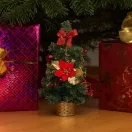 MagicHome műfenyő, feldíszített, piros, 40 cm