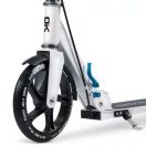 Klasszikus roller, SOKE City, fehér, összecsukható, 20 cm 88A PU kerekek, ABEC-9 csapágy, kézi és lábfék, állítható magasság, maximum 100 kg