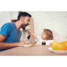 Etetőszék, Ricokids Milo, rózsaszín, összecsukható, állítható, levehető tálcával, 5 pontos biztonsági öv, csúszásgátló lábak, tárolókosárral, teherbírás: 15 kg
