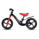 Kétkerekű futóbicikli, Ricokids Funnu, fekete/piros, magnézium váz, EVA habkerekek 29 cm, állítható ülésmagasság 35-42 cm, gumírozott markolatok ütközőkkel, könnyű (TE760501)