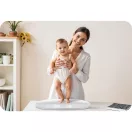 Elektronikus babamérleg, Nukido NK-950, fehér, 5 g pontosság, beépített 150 cm mérőszalag, teherbírás: 40 kg, elemes (3 x  AAA, tartozék)