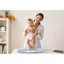 Elektronikus babamérleg, Nukido NK-950, világosszürke, 5 g pontosság, beépített 150 cm mérőszalag, teherbírás: 40 kg, elemes (3 x  AAA, tartozék)