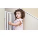 Biztonsági kapu, babarács, ECOTOYS SG-012-W, fehér, szélesség: 74–105 cm, magasság: 77 cm, egykezes nyitás, kétirányú nyílás, önzáródó, fém