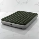 INTEX Queen Dura Beam felfújható vendégágy, 152 x 203 x 25 cm, szürke, plüss felső rész, vízálló, elemes pumpával (64779)