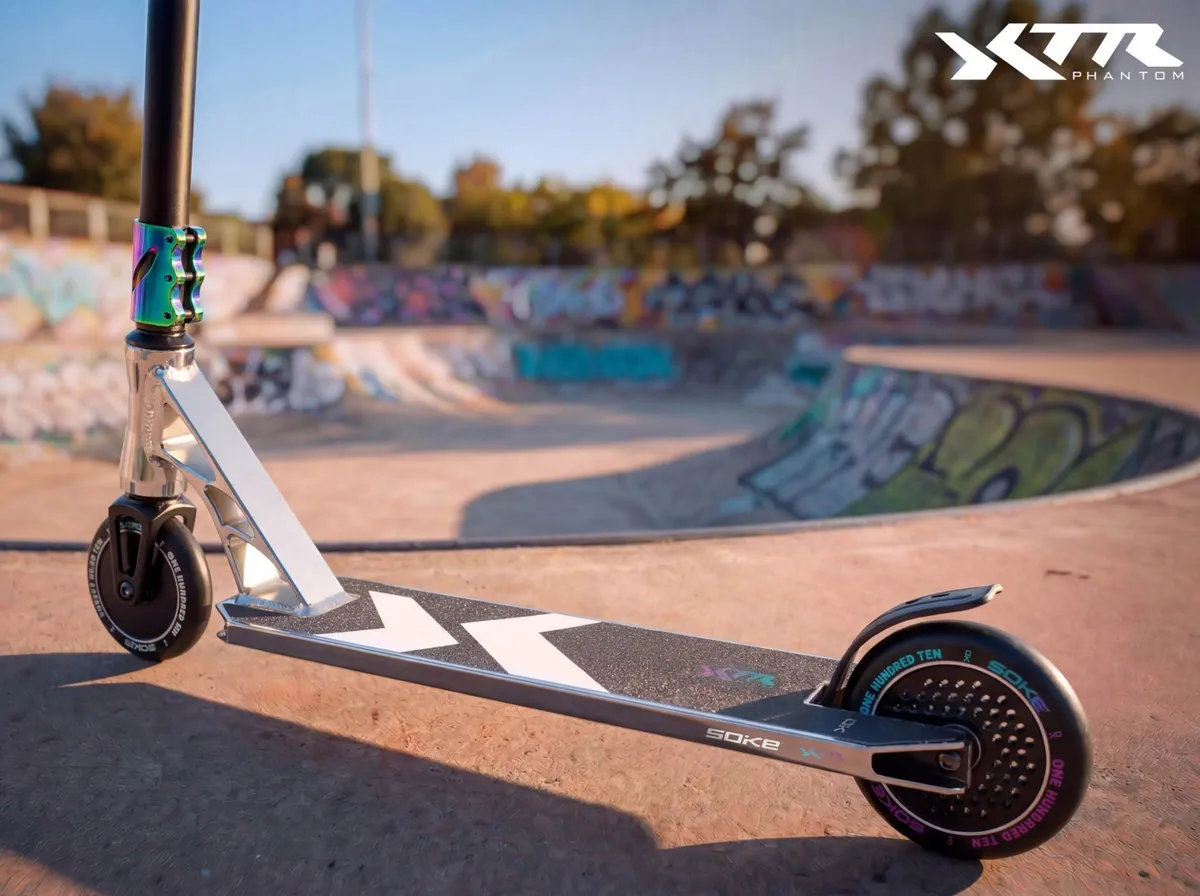 Trükkroller, SOKE XTR, ezüst/fekete – 10. kép Trükkroller, SOKE XTR, ezüst/fekete – 10. kép