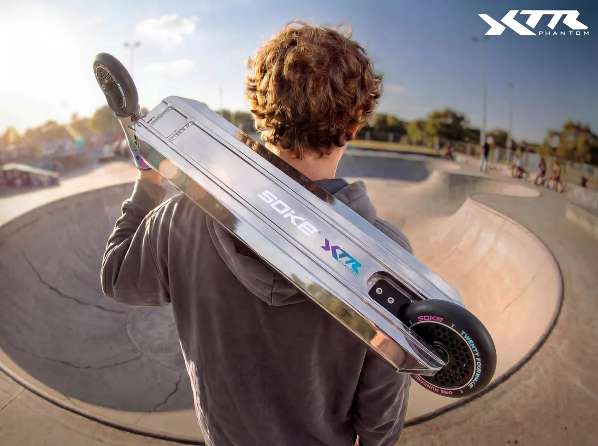 Trükkroller, SOKE XTR, ezüst/fekete – 6. kép Trükkroller, SOKE XTR, ezüst/fekete – 6. kép
